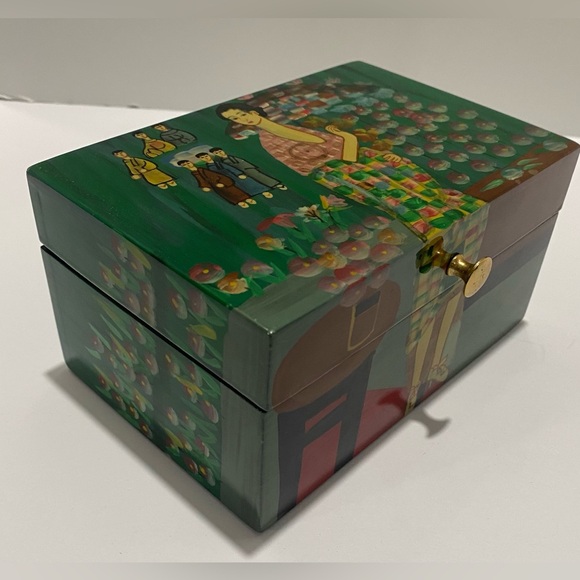 Asian Hand-Painted Lacquer Wood Box Jewelry Japanese Chinese Oriental Hinge Lid - Picture 13 of 16